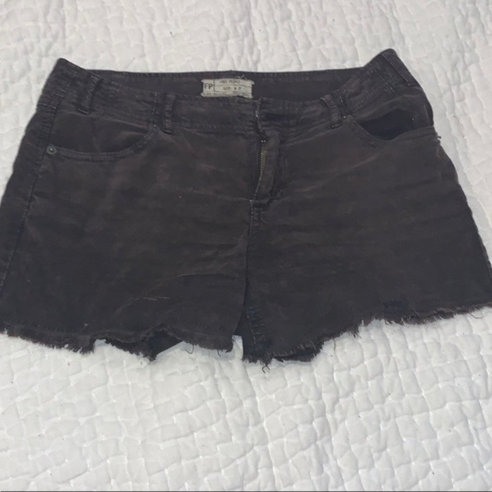 Free people brown corduroy cut offs🤠